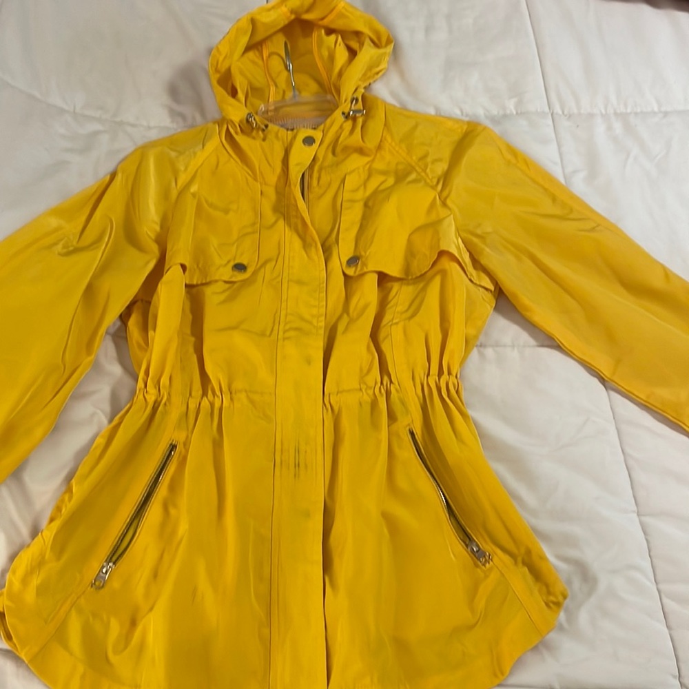 Yellow Rain jacket / wind Braker